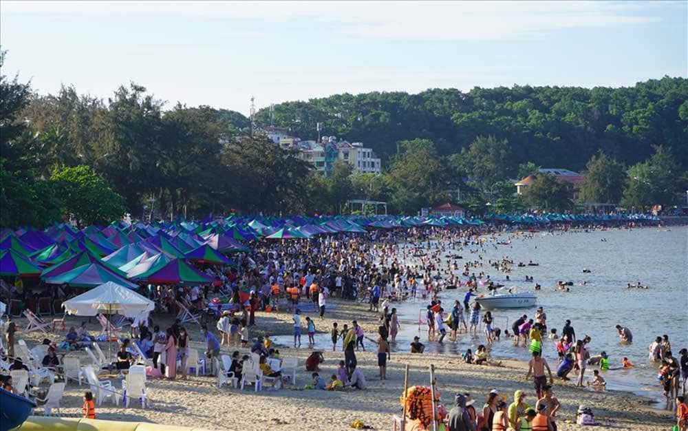 Đồ Sơn Hải Phòng vào mùa hè 